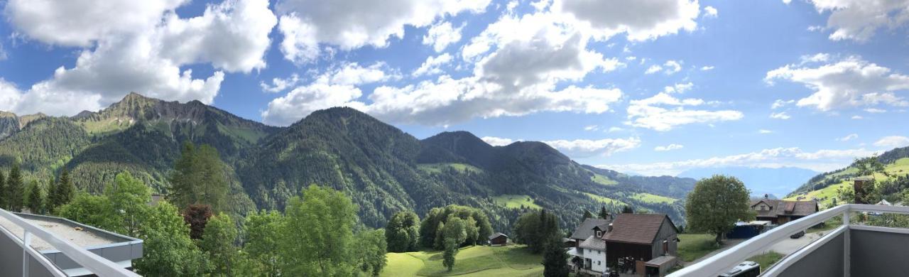 Walli Laterns - Ski Und Bergvergnuegen Direkt Vor Der Haustuer Luaran gambar